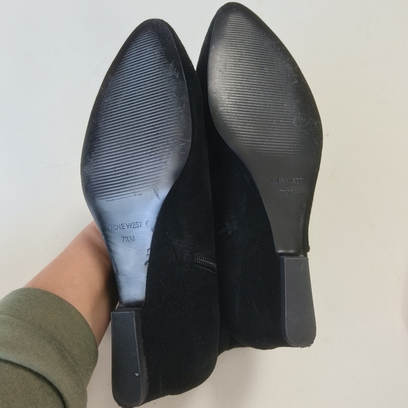 Nine West Jabali Wedge Ankle Boots Size 7 1/2M Black Suede Leather Ankle Bootie - Picture 8 of 10